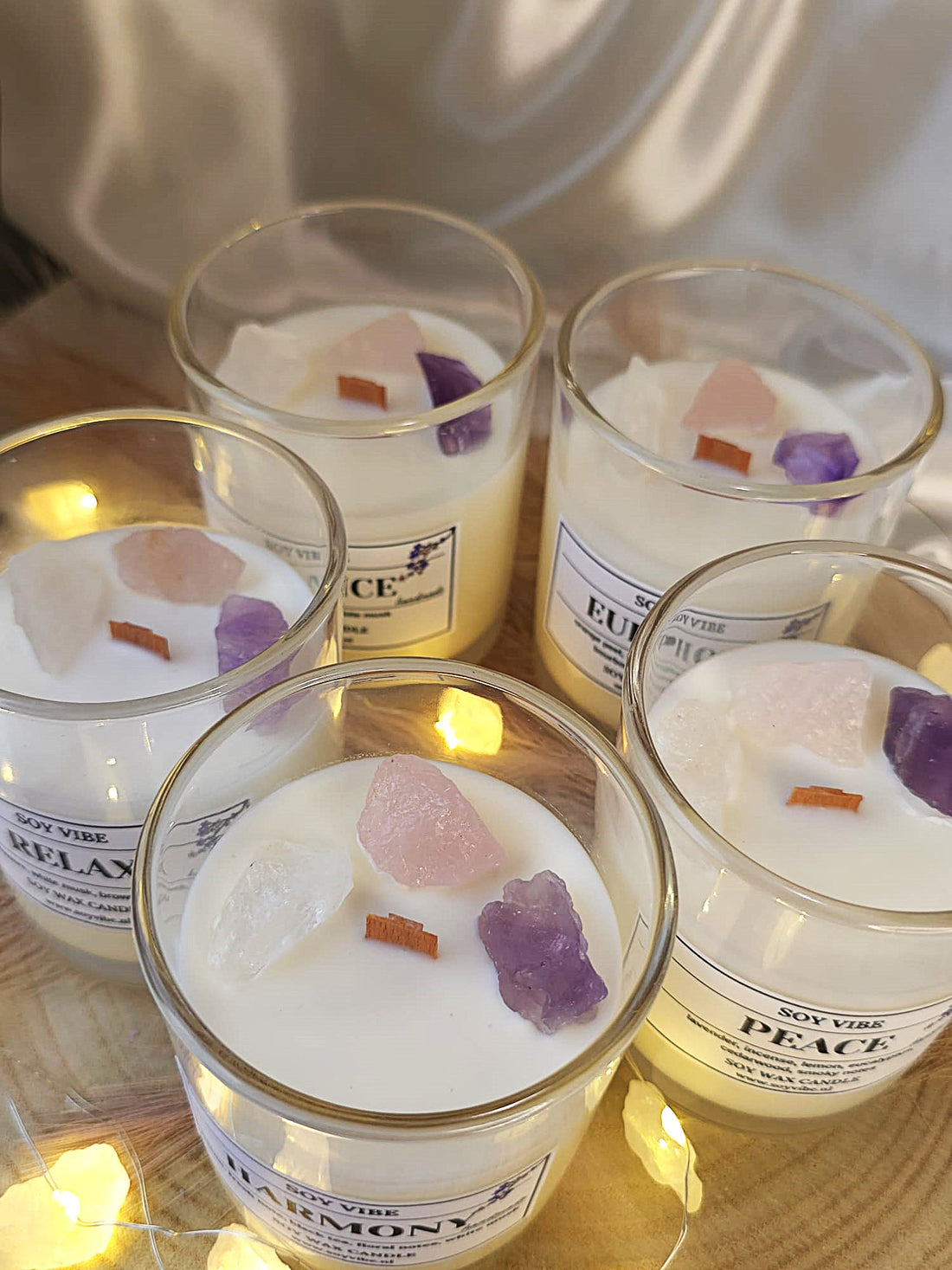 What if your candle gives you more than just light? 💎 Discover the power of crystals!